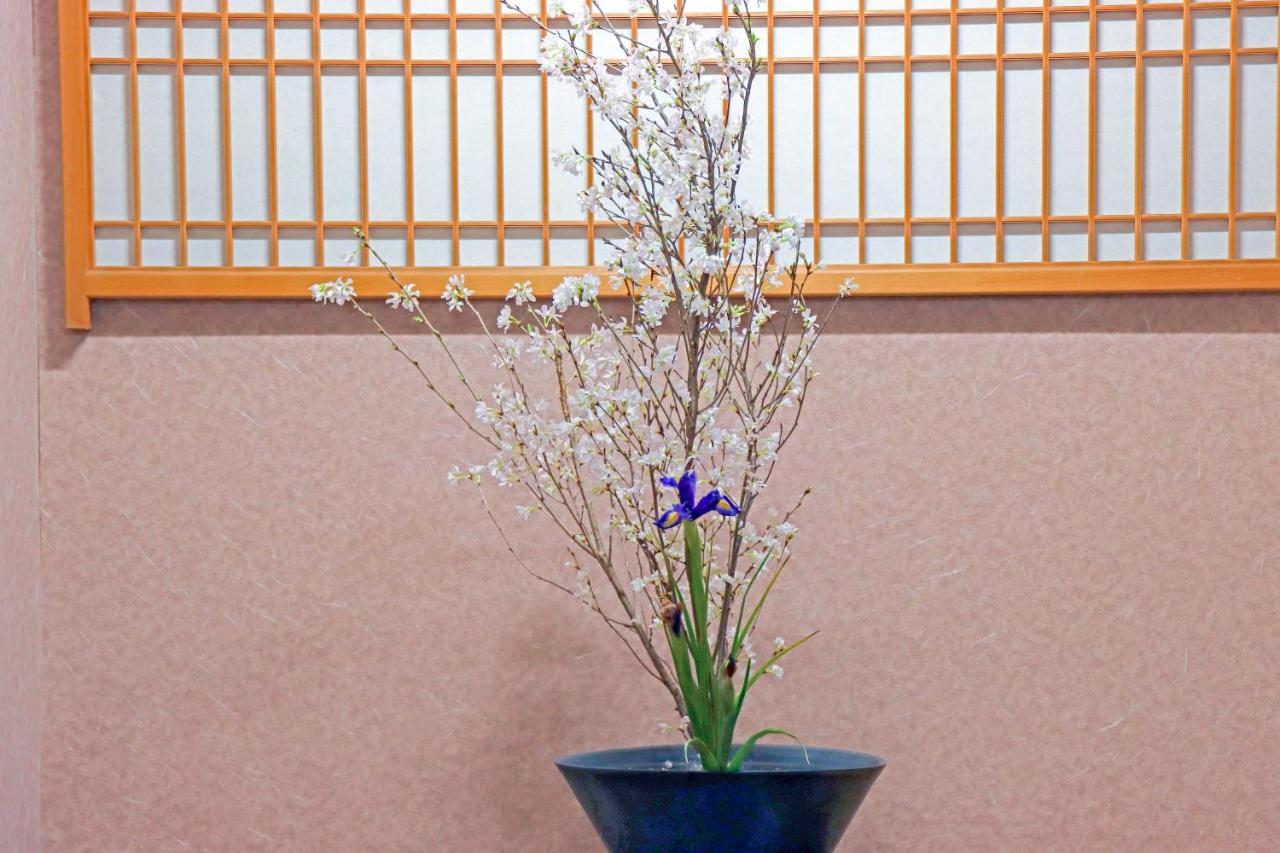 Kobori Ryokan Хиросаки Экстерьер фото