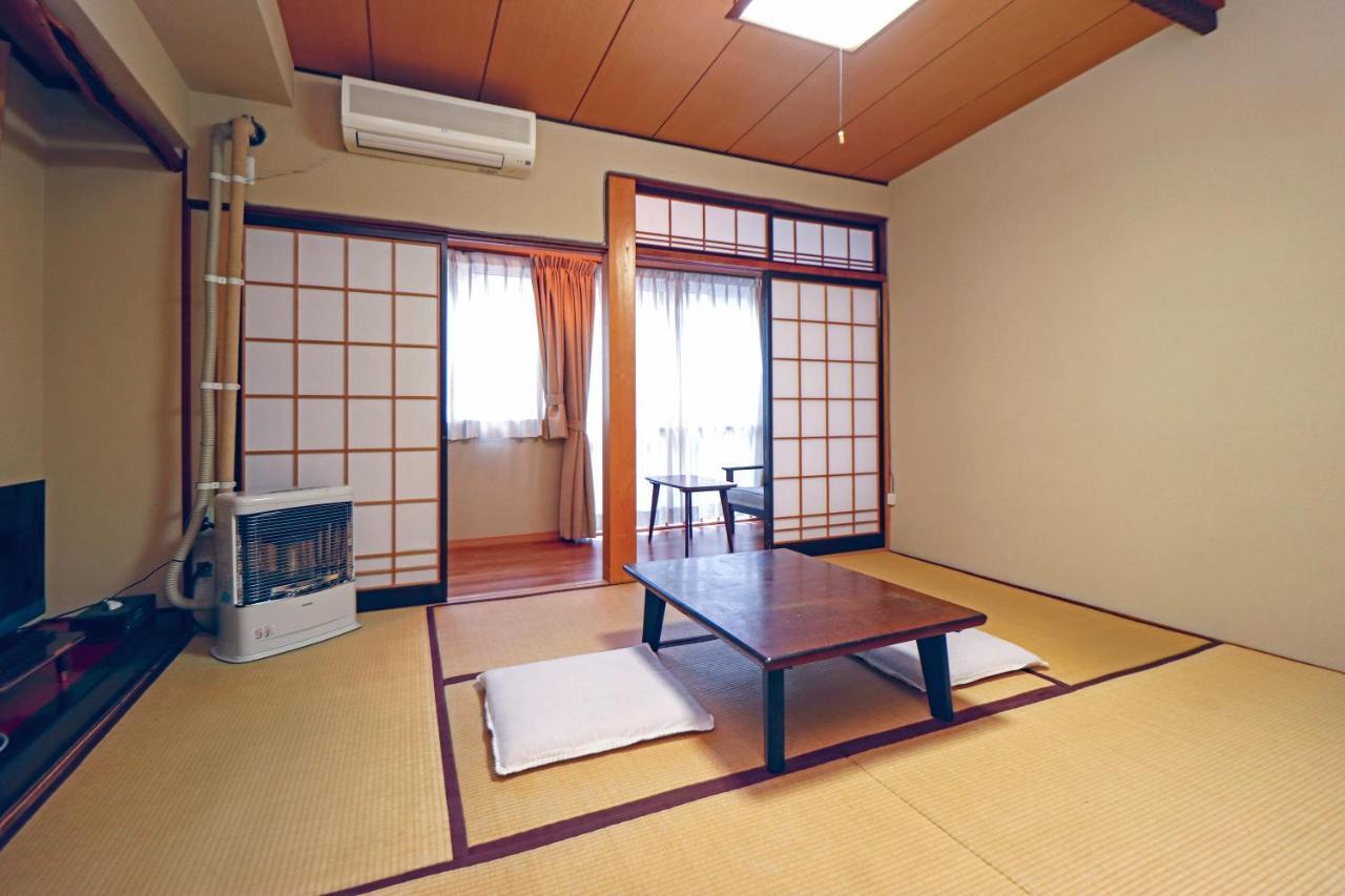 Kobori Ryokan Хиросаки Экстерьер фото