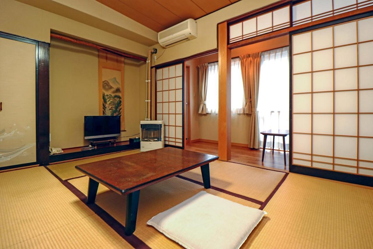 Kobori Ryokan Хиросаки Экстерьер фото